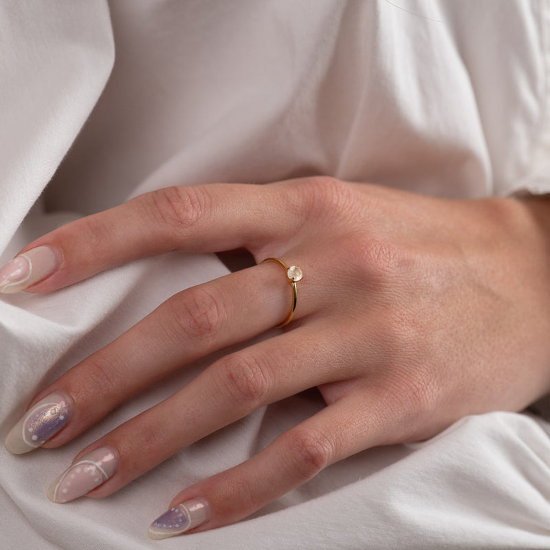 GEMMA MOONSTONE GOLDEN RING