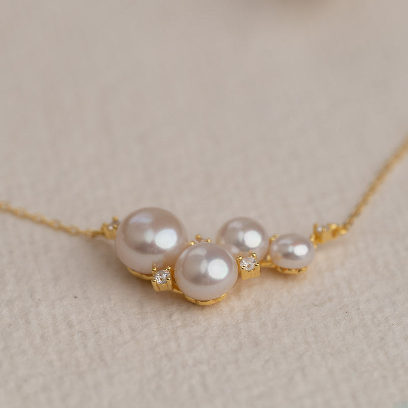 KELLY PEARL GOLDEN NECKLACE