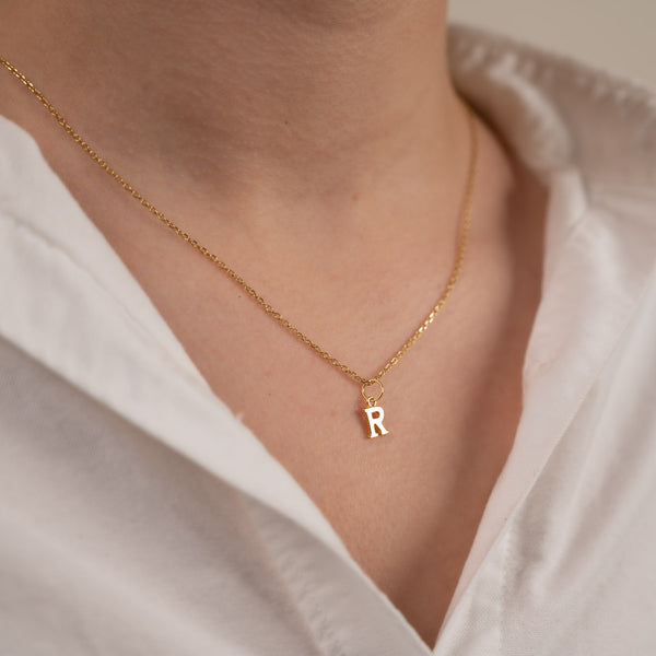 LETTER R GOLDEN NECKLACE