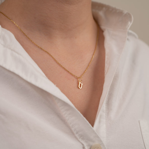 LETTER U GOLDEN NECKLACE