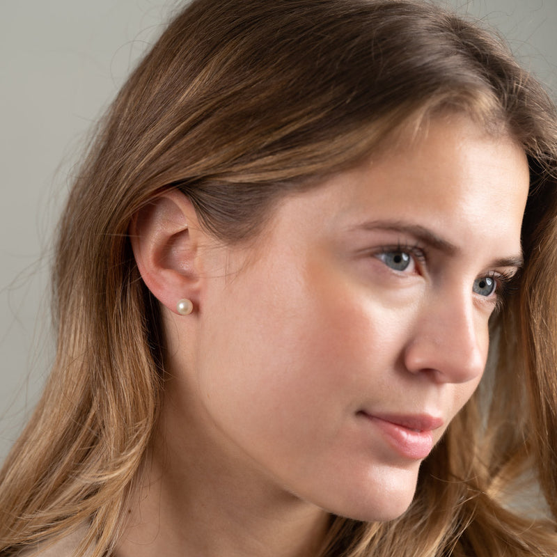 MARGOT PEARL SOLID GOLD STUD EARRING - 7mm
