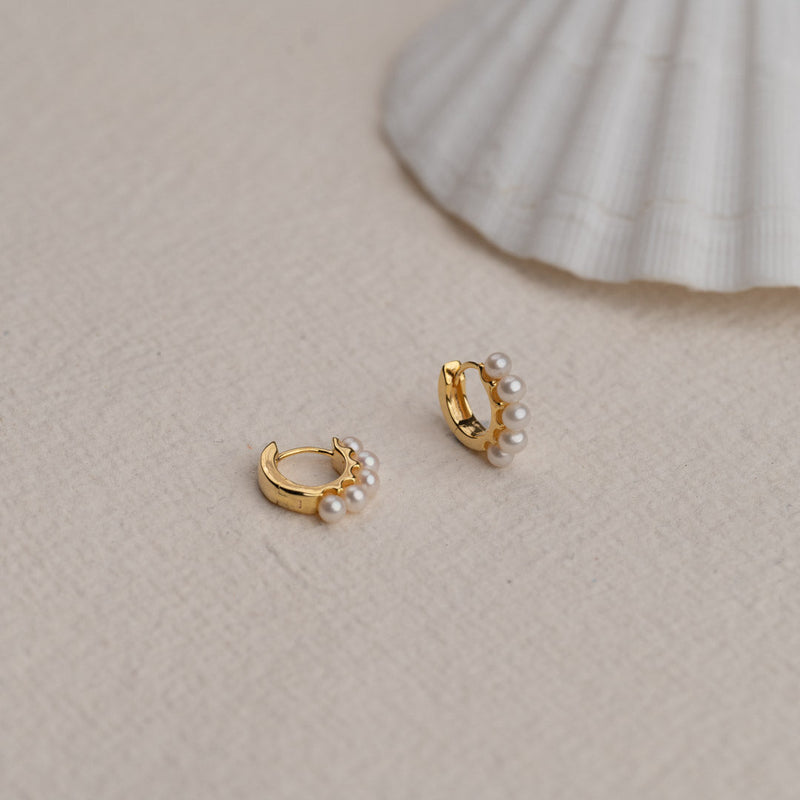 PIXI PEARL GOLDEN EARRING