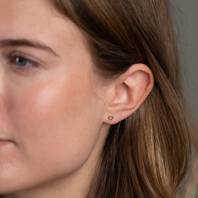 RIVET HEART SOLID GOLD STUD EARRING