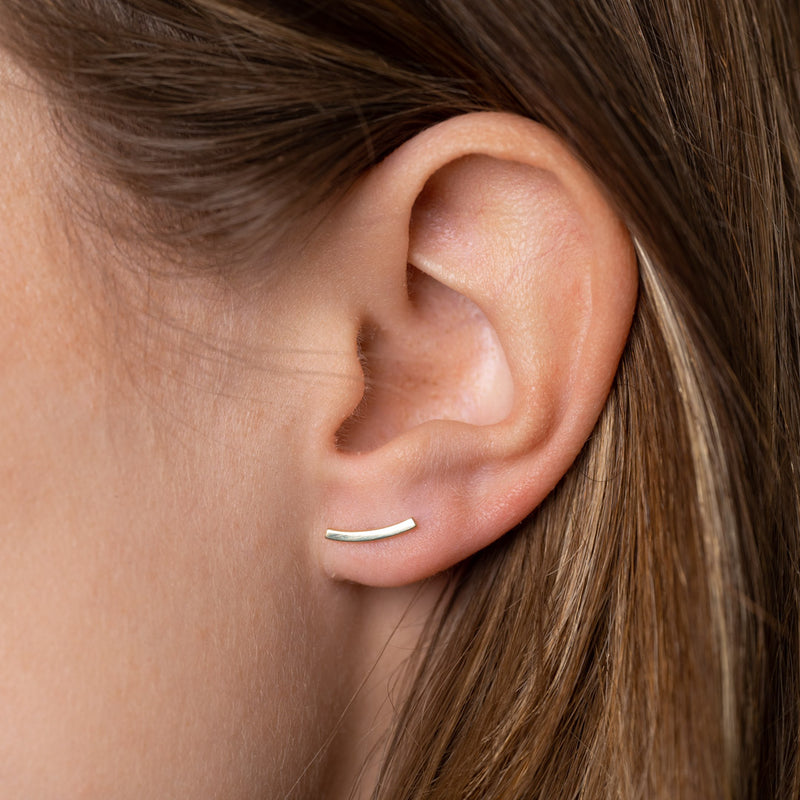 SCARLETT SOLID GOLD STUD EARRING