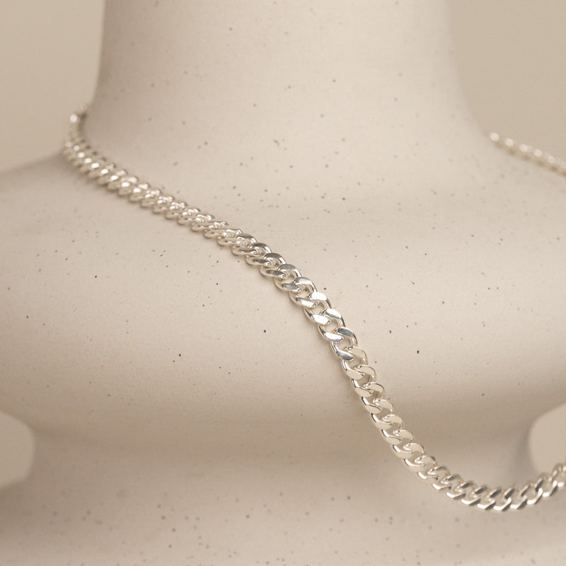 SIA LARGE PANZER SILVER CHAIN