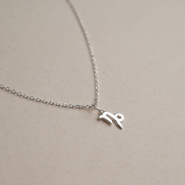 Sølv stjernetegn halskæde fremstilles i eco sølv bestil sisi smykker online.