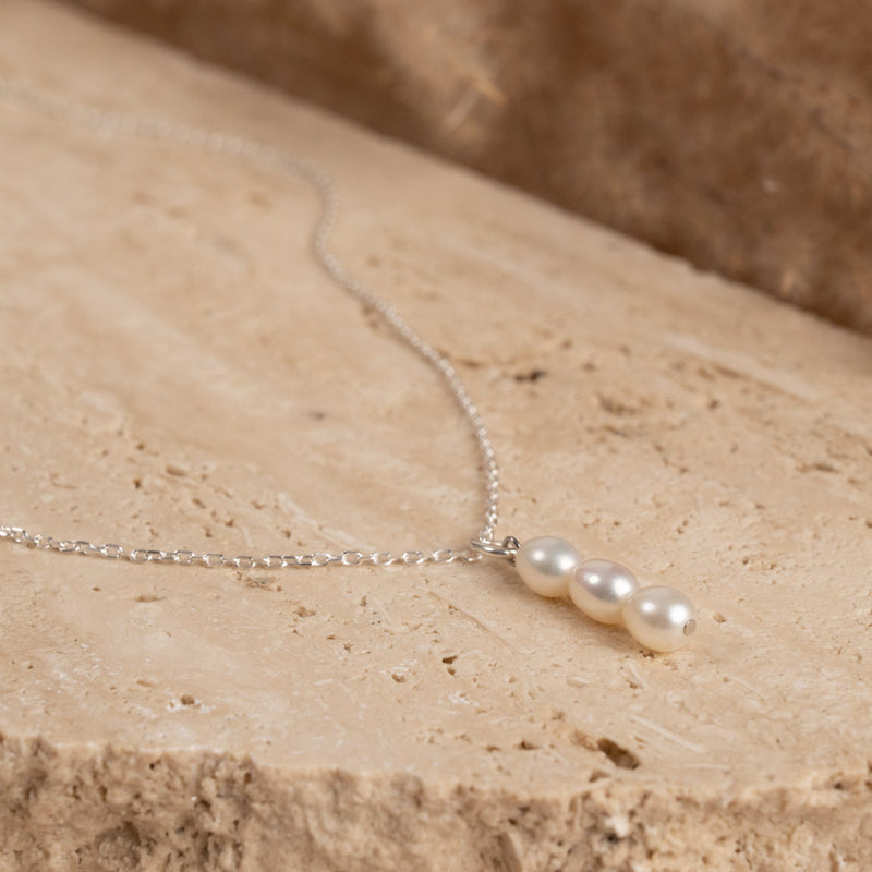  perle halskæde barokke perler unikke og eksklusive designs kom forbi butik østerbro smykker.