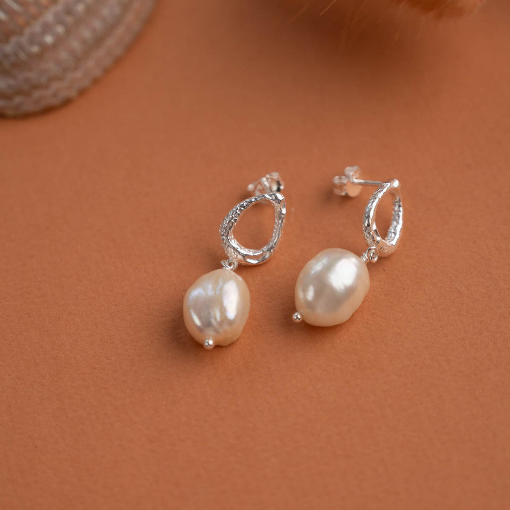 Guldbelagt sølv medium creoler ørestikker øreringe personlig og professionel kundeservice se vores smykker til kvinder sisi copenhagen.