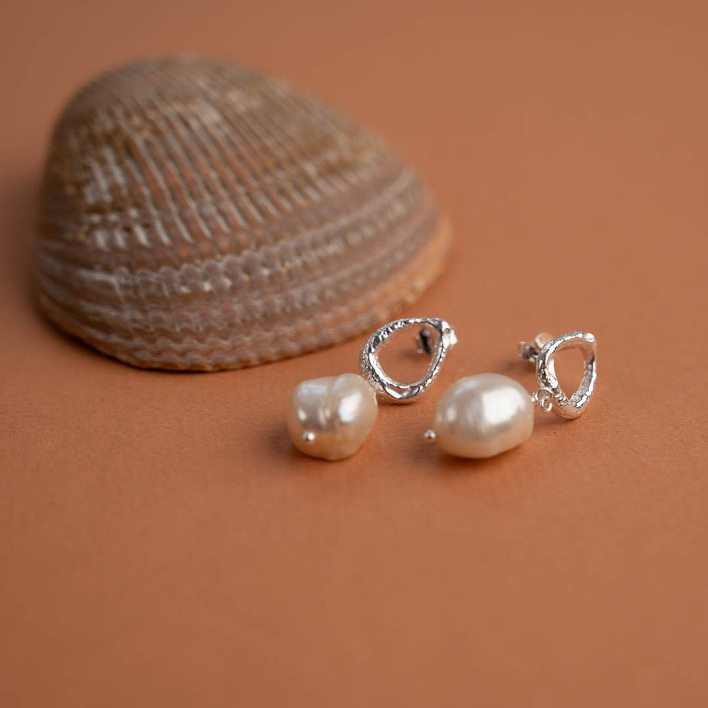 Guldbelagt sølv medium creoler ørestikker øreringe fremstilles i eco sølv se sisi copenhagen smykker til kvinder.