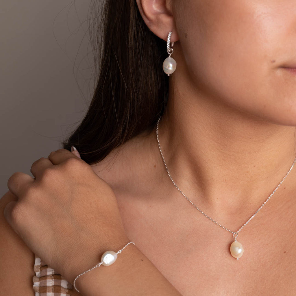 Forgyldt sterlingsølv perle halskæde barokke perler i højeste kvalitet besøg smykkebutik østerbro sisi copenhagen.