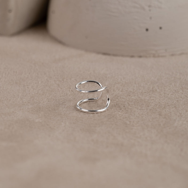 ANNIKA SILVER EAR CUFF