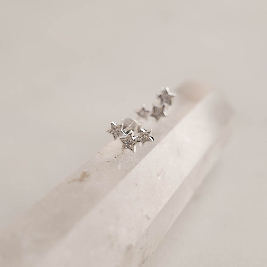 Forgyldt sølv medium ørestikker perle øreringe barokke perler mulighed for tilpasning og skræddersyede smykker sisi smykker til kvinder se mere.