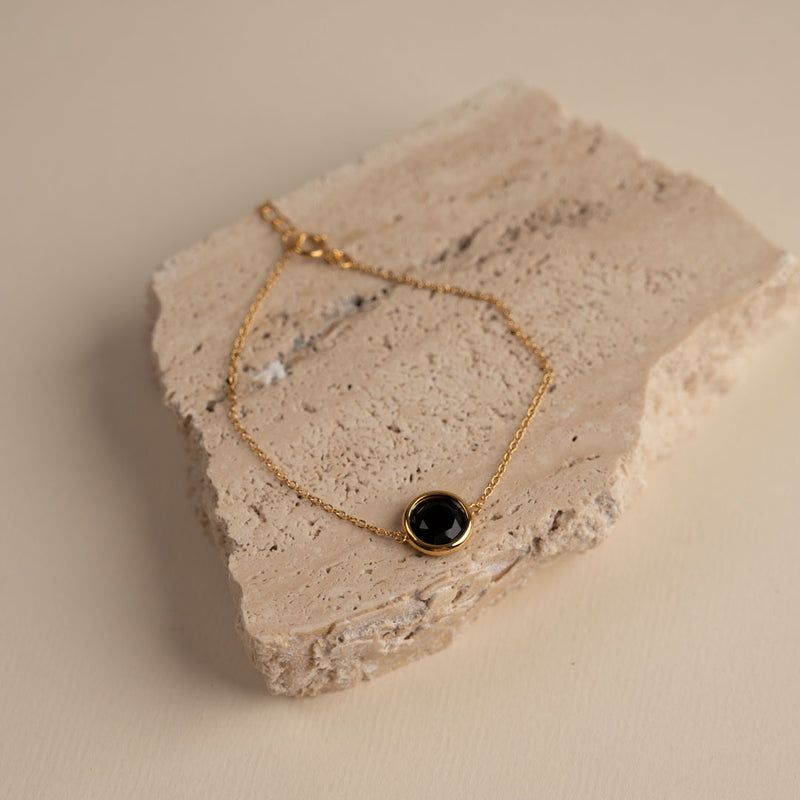 Forgyldt sterlingsølv vedhæng smykker tilpasset til specielle lejligheder se smykkerne hos sisi copenhagen.