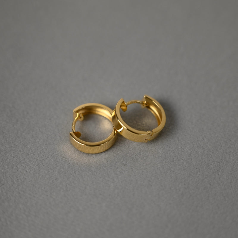 9 karat guld mini ørestikker øreringe mulighed for tilpasning og skræddersyede smykker sisi smykker til kvinder se mere.