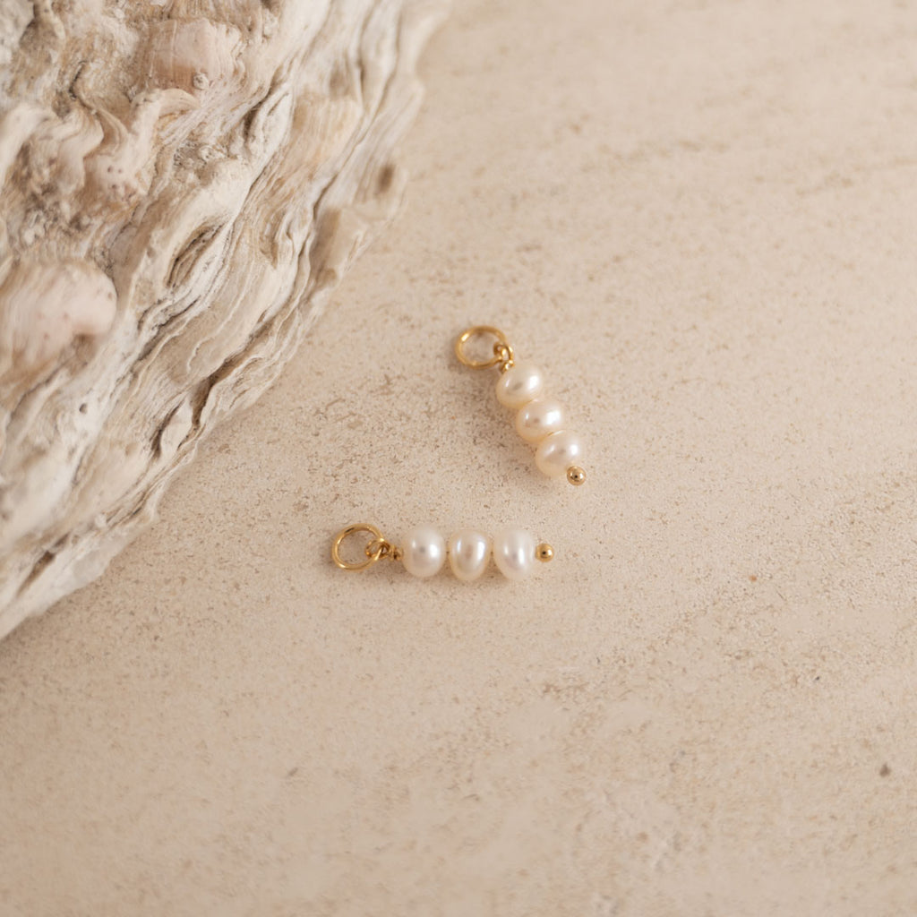 Sølv perle øreringe klassiske perler høj kvalitet i materialer og håndværk besøg smykkebutik københavn sisi copenhagen.