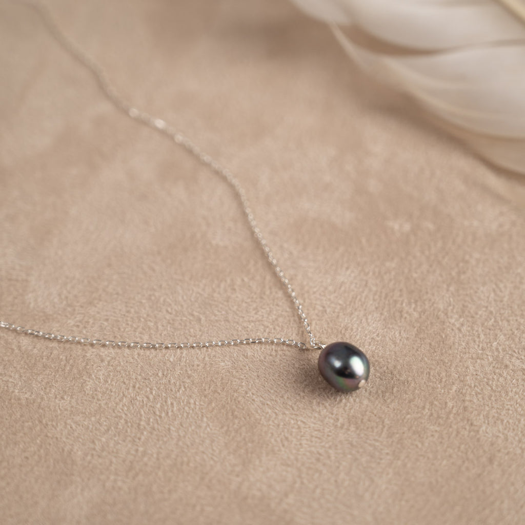 Guldbelagt sølv medium creoler perle øreringe klassiske perler i høj kvalitet bestil hos sisi copenhagen.