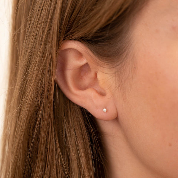 Sølv små ørestikker perle øreringe klassiske perler barokke perler sendes hurtigst muligt sisi smykker til kvinder se mere.