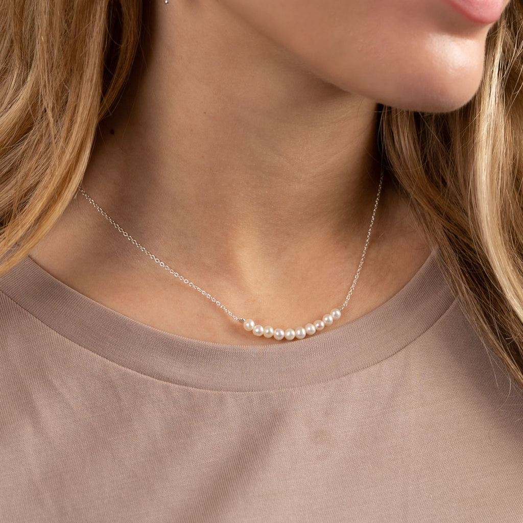 Sterlingsølv store perle øreringe klassiske perler fremstilles i eco sølv smykkebutik østerbro sisi copenhagen se mere.