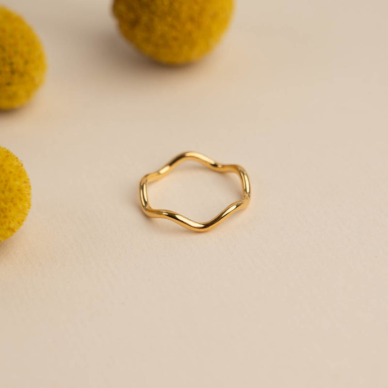 Forgyldt sterlingsølv armbånd hjerte symbol i eco friendly guld og sølv bestil dine sisi smykker her.