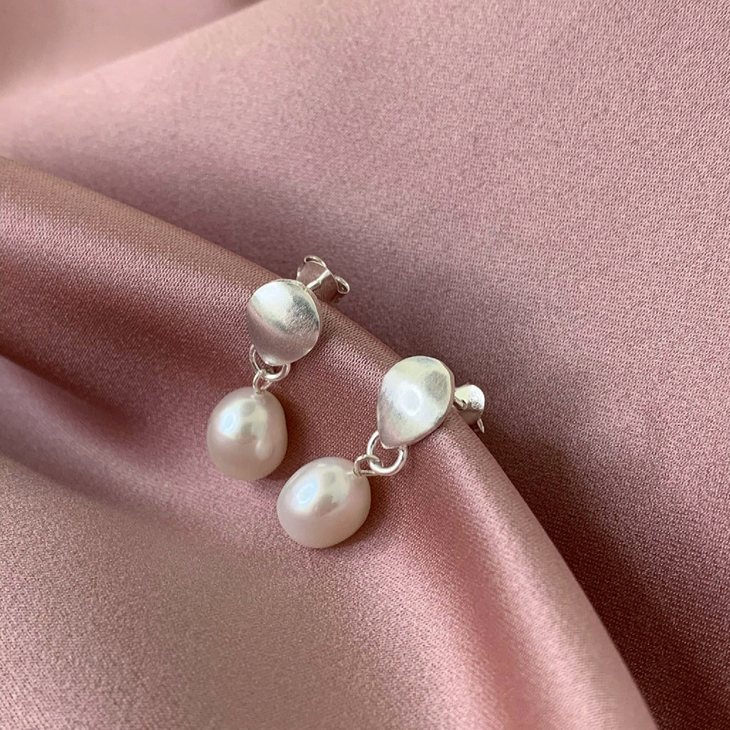 Forgyldt sterlingsølv perle halskæde barokke perler sendes med hurtig levering besøg smykkebutik østerbrogade sisi copenhagen.