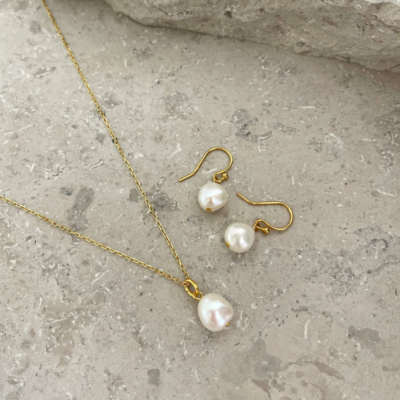 Forgyldt sterlingsølv perle halskæde klassiske perler mulighed for tilpasning og skræddersyede smykker bestil dine sisi smykker her.