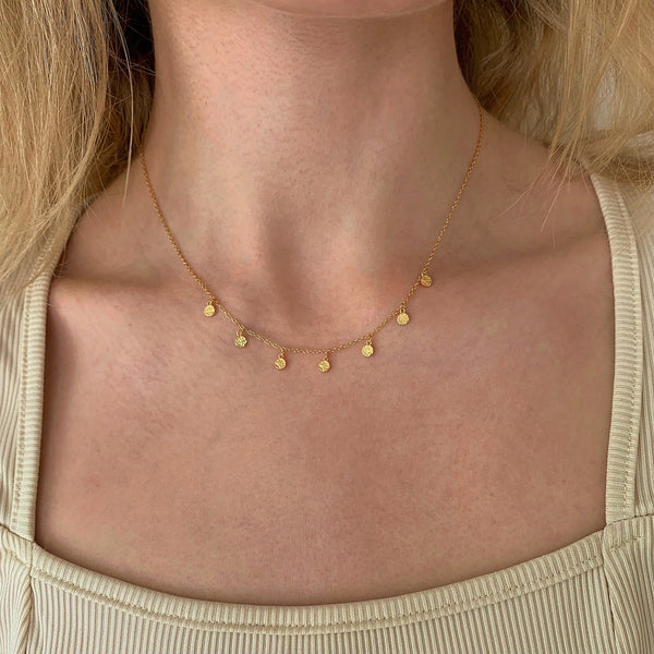 925 sterlingsølv perle halskæde klassiske perler i eco friendly guld og sølv bestil dine sisi smykker her.