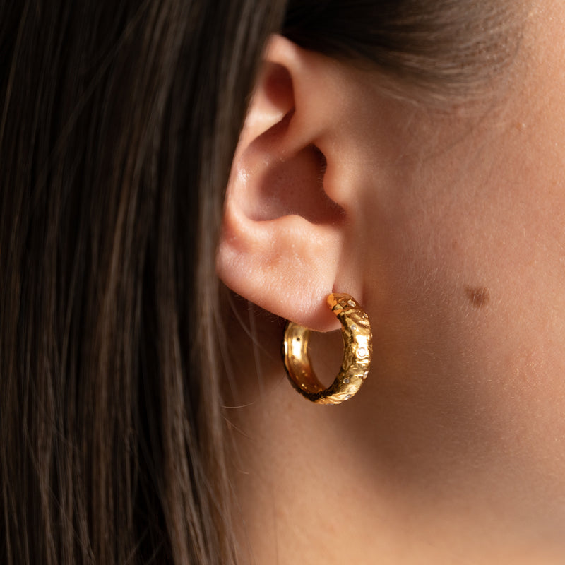 Forgyldt sølv medium creoler ørestikker øreringe emalje findes også i massiv guld besøg smykkeforretning københavn.