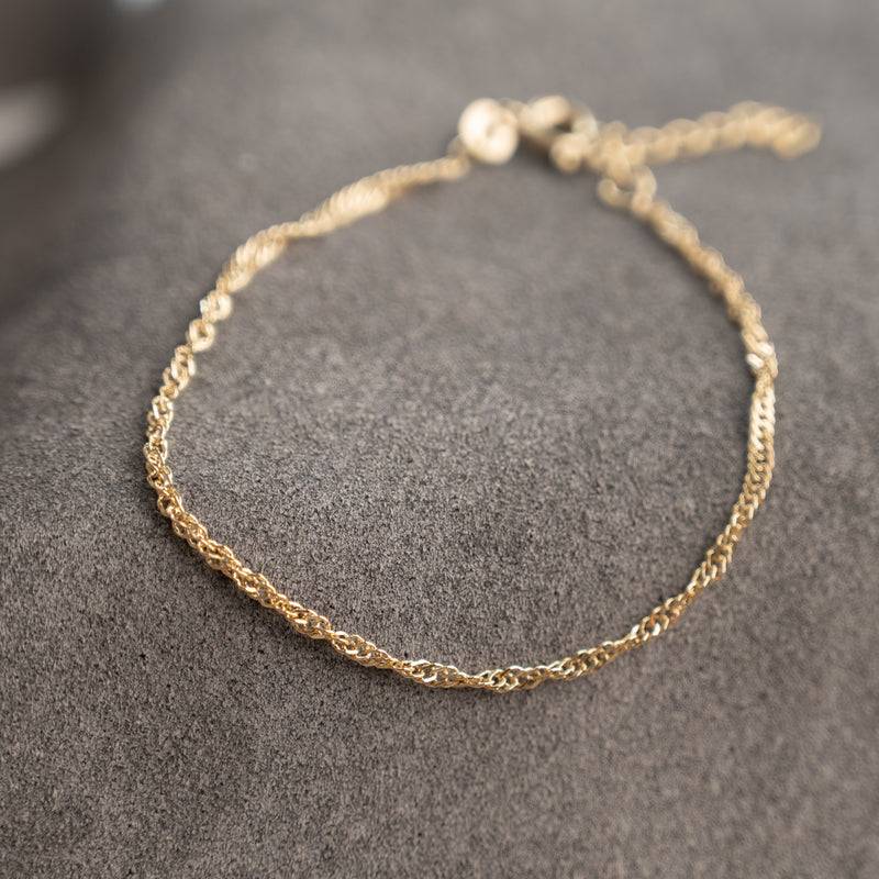925 sterlingsølv smykkesæt findes også i massiv guld bestil hos sisi copenhagen.