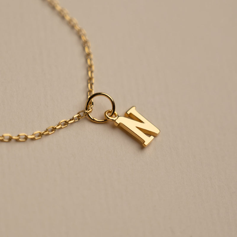 925 sterlingsølv halskæde med bogstav unikke og eksklusive designs bestil sisi smykker online.