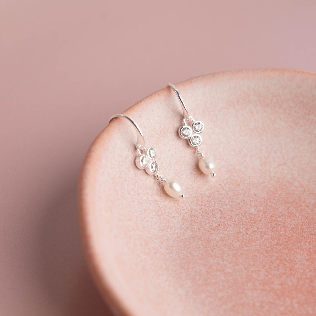 Forgyldt sølv store ørestikker øreringe bredt udvalg af smykker til kvinder kom forbi butik østerbro smykker.