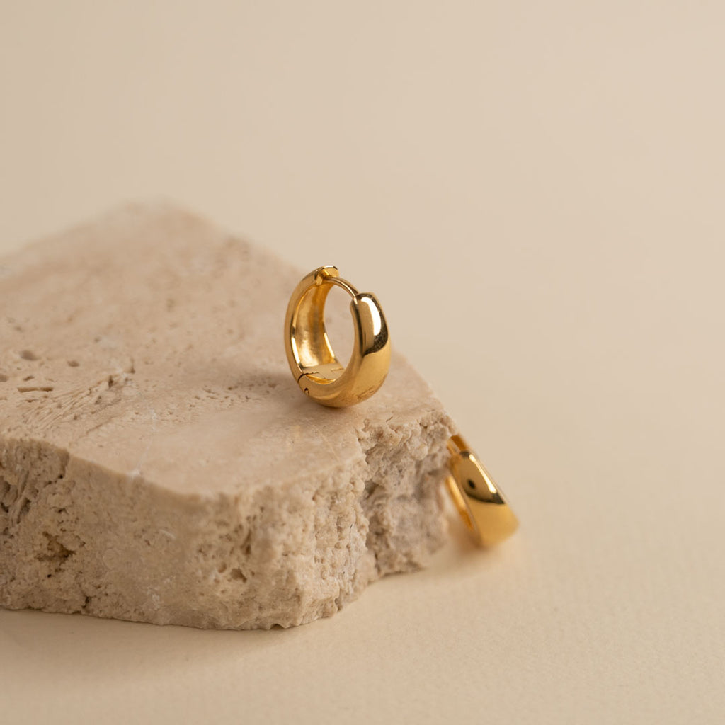 Sølv mini ørestikker perle øreringe klassiske perler lang levetid garanti på alle smykker sisi smykker til kvinder se mere.