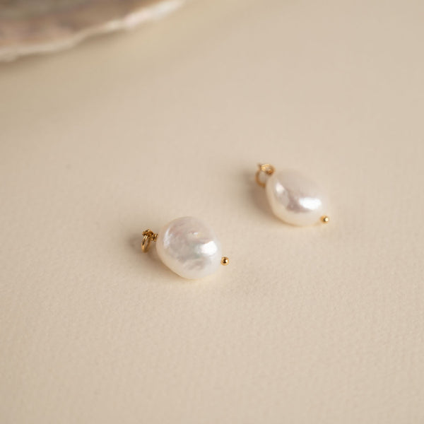 Forgyldt sølv perle smykkesæt klassiske perler fra dansk smykkefirma bestil online hos sisi copenhagen.