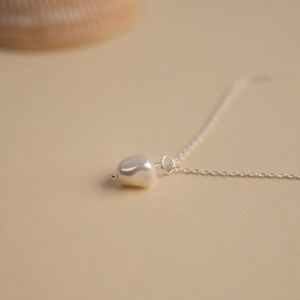 Sterlingsølv perle øreringe barokke perler i flere størrelser kom forbi forretning københavn.
