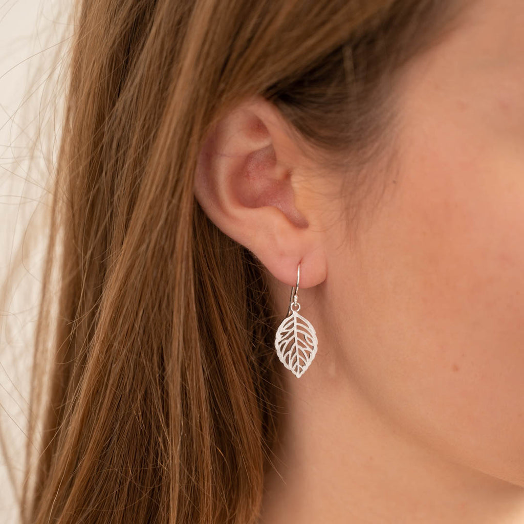 Forgyldt sølv halskæde personlig og professionel kundeservice se vores øreringe hos sisi copenhagen.