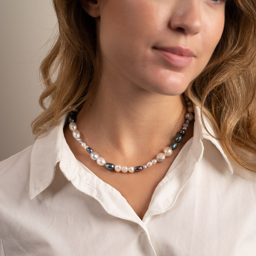 Sølv store creoler perle øreringe klassiske perler produceret i gode materialer bestil online hos sisi copenhagen.