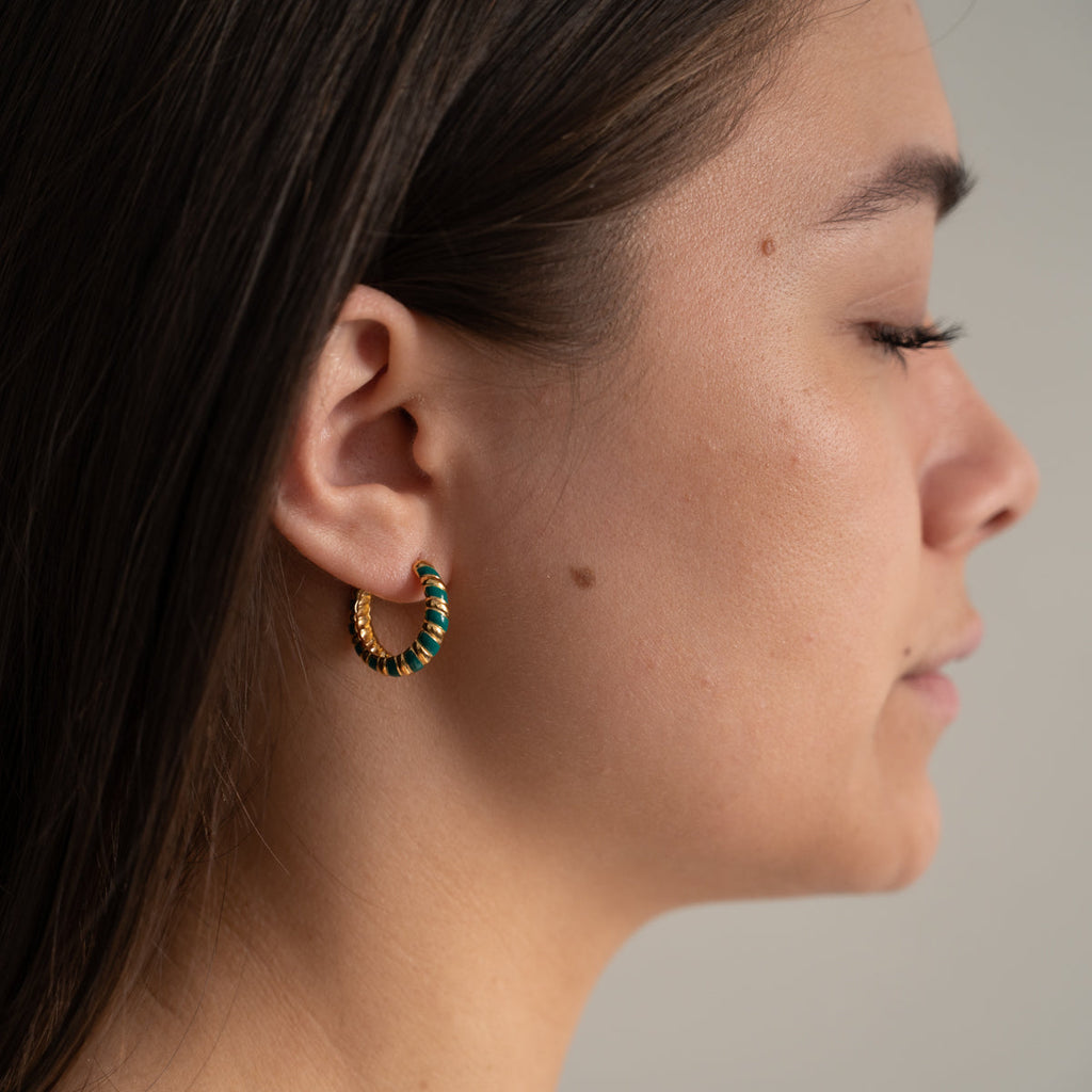 9 karat guld små creoler øreringe i et enkelt design bredt udvalg af smykker.