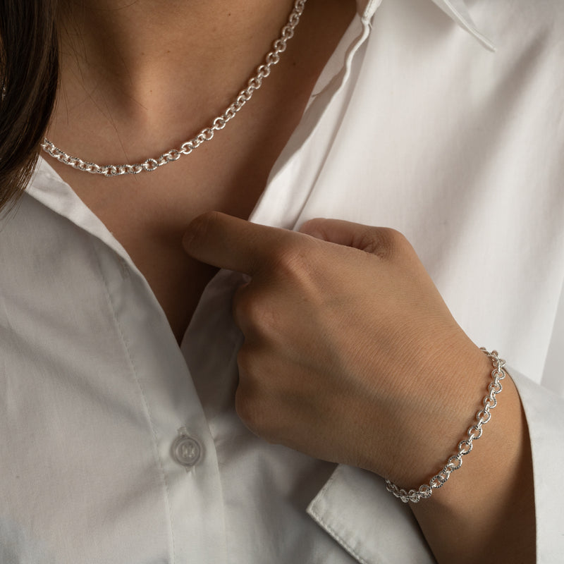 Guldbelagt sølv halskæde mulighed for tilpasning og skræddersyede smykker besøg sisi copenhagen og se mere.