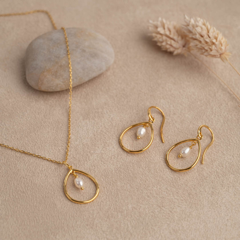 Sterlingsølv perle øreringe fremstillet i ægte materialer smykker guld og sølv bestil online.