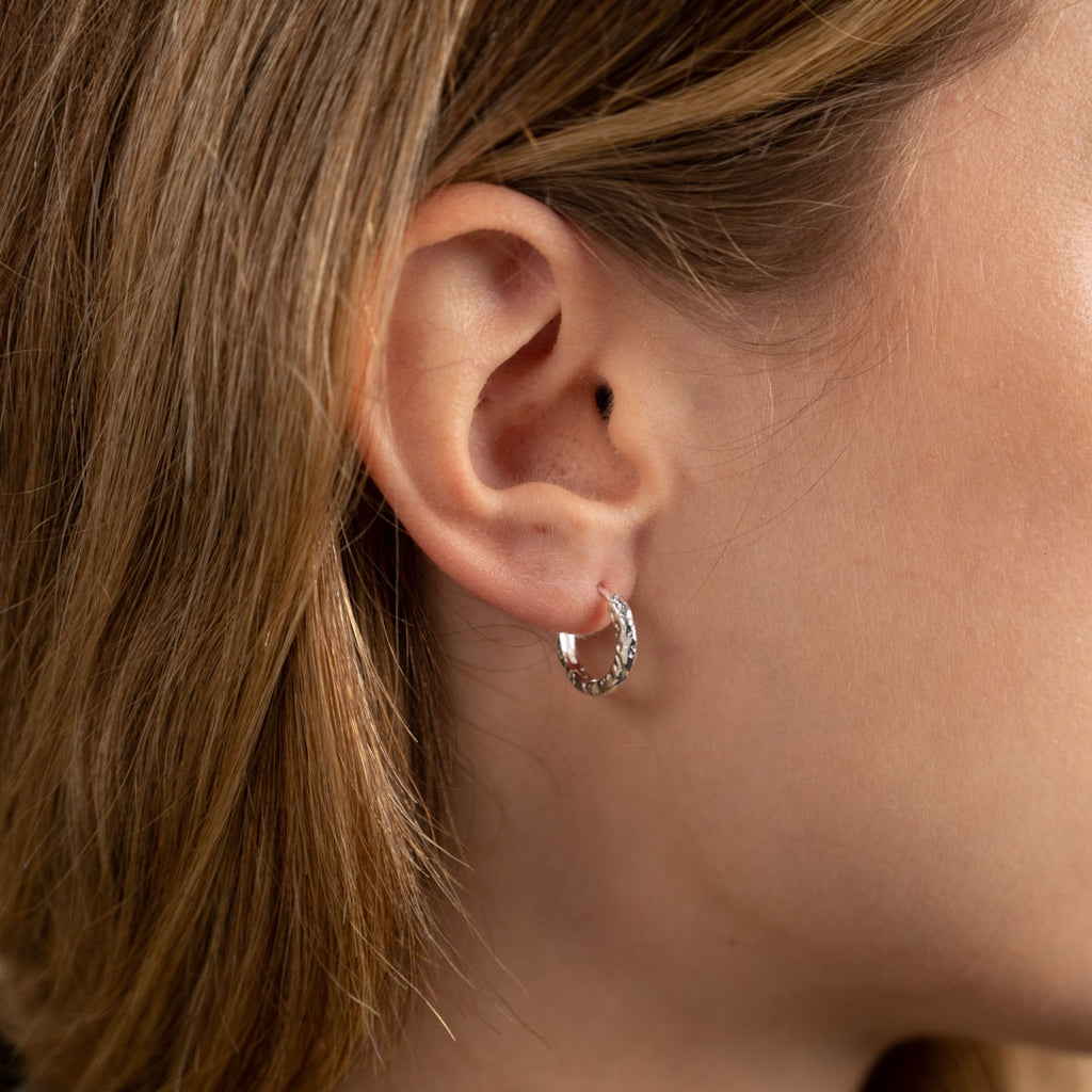 Forgyldt sølv øreringe høj kvalitet i materialer og håndværk se smykkerne hos sisi copenhagen.