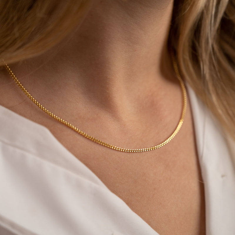 9 karat guld armbånd høj kvalitet i materialer og håndværk kom forbi smykkebutik østerbro.