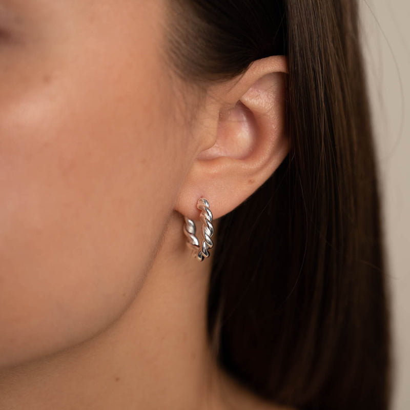 Forgyldt sterlingsølv små ørestikker øreringe som holder i flere år bredt udvalg af smykker.