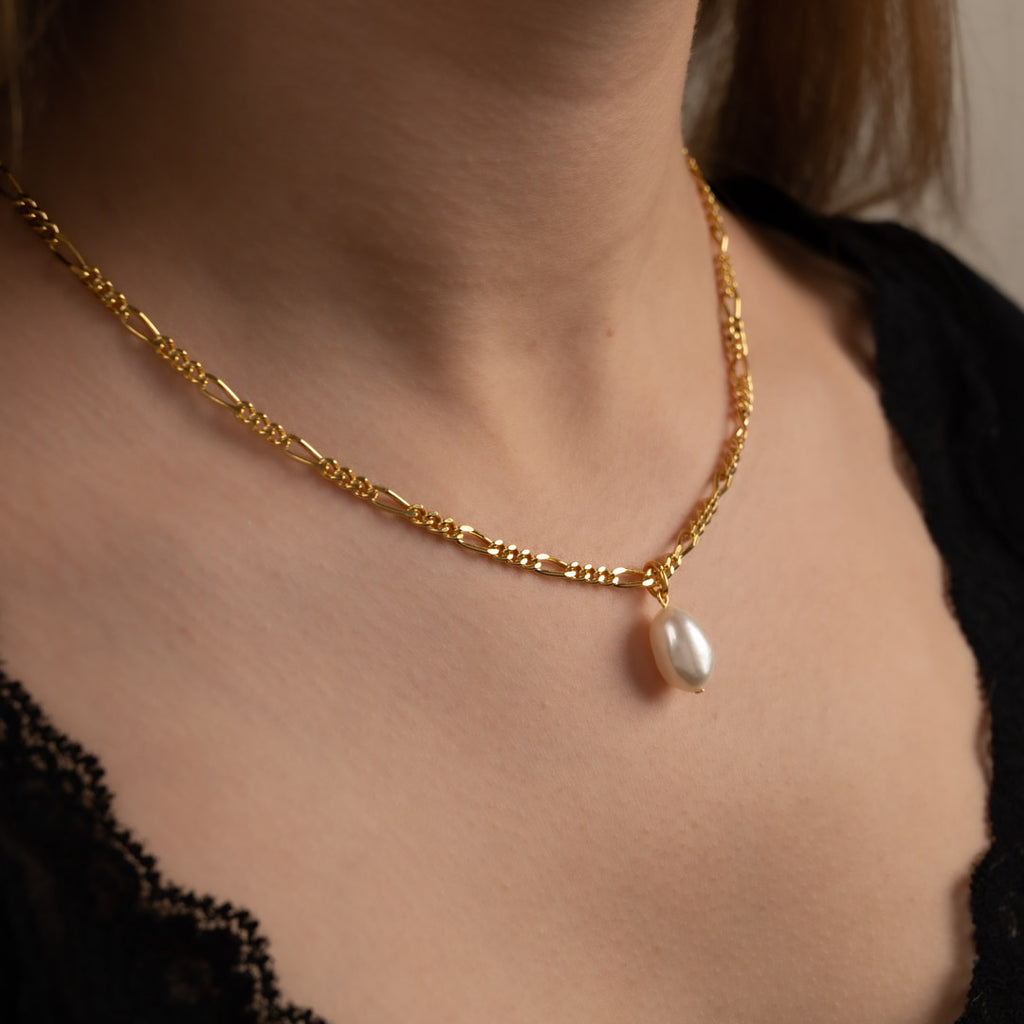Sterlingsølv medium ørestikker perle øreringe barokke perler i højeste kvalitet besøg smykkebutik østerbrogade sisi copenhagen.