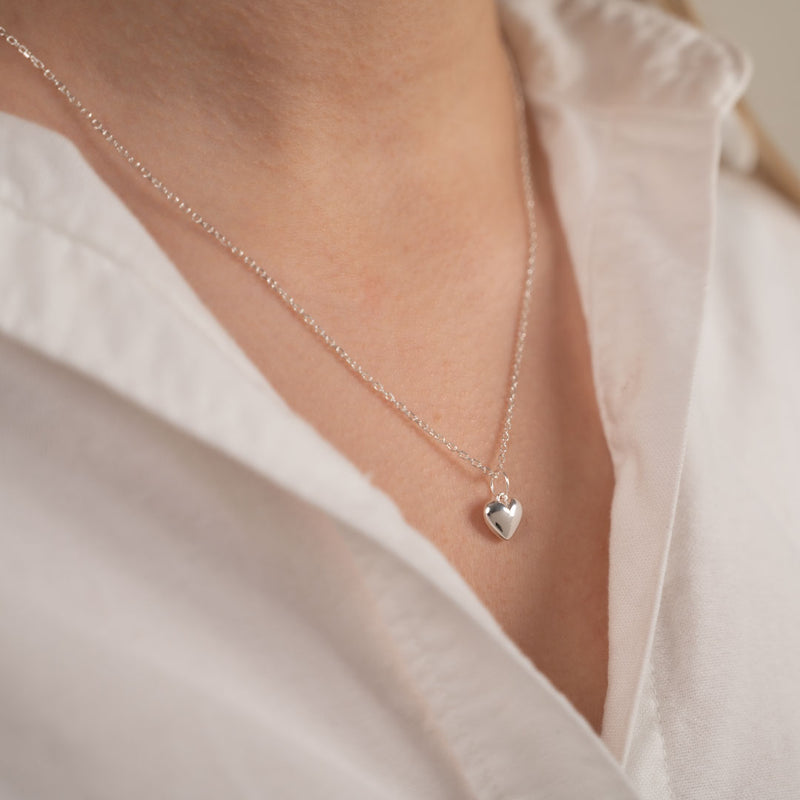 Sølv mini ørestikker perle øreringe klassiske perler fremstillet i eco sterlingsølv bredt udvalg af smykker.