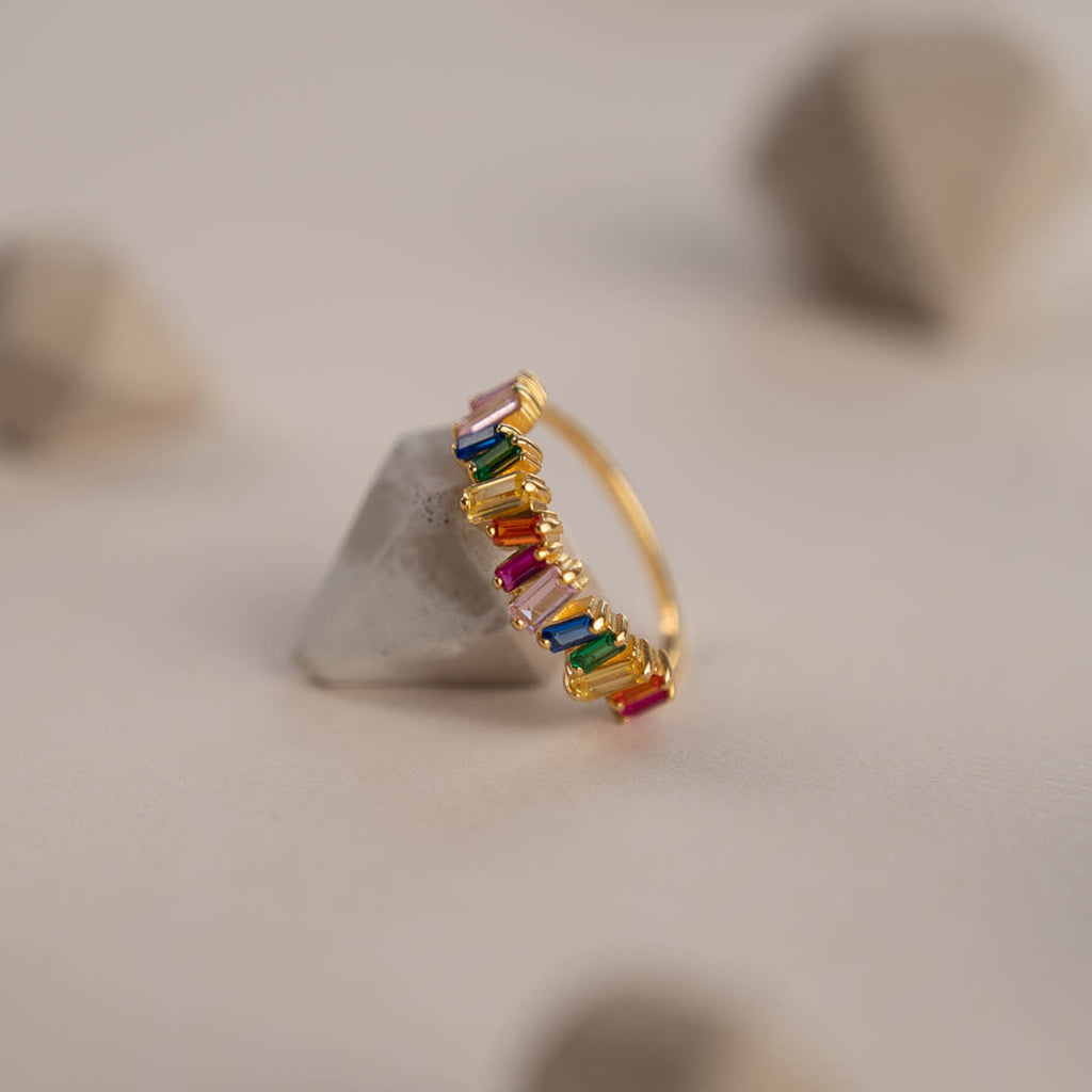 Sølv regnbue farvede halskæde i højeste kvalitet bestil smykker fra sisi copenhagen i dag.